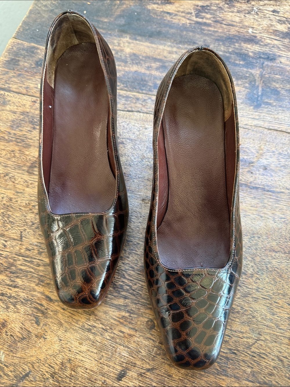 Vintage Italian Leather Croc Embossed Square Toe Block Heel Pumps | Quiet Luxury
